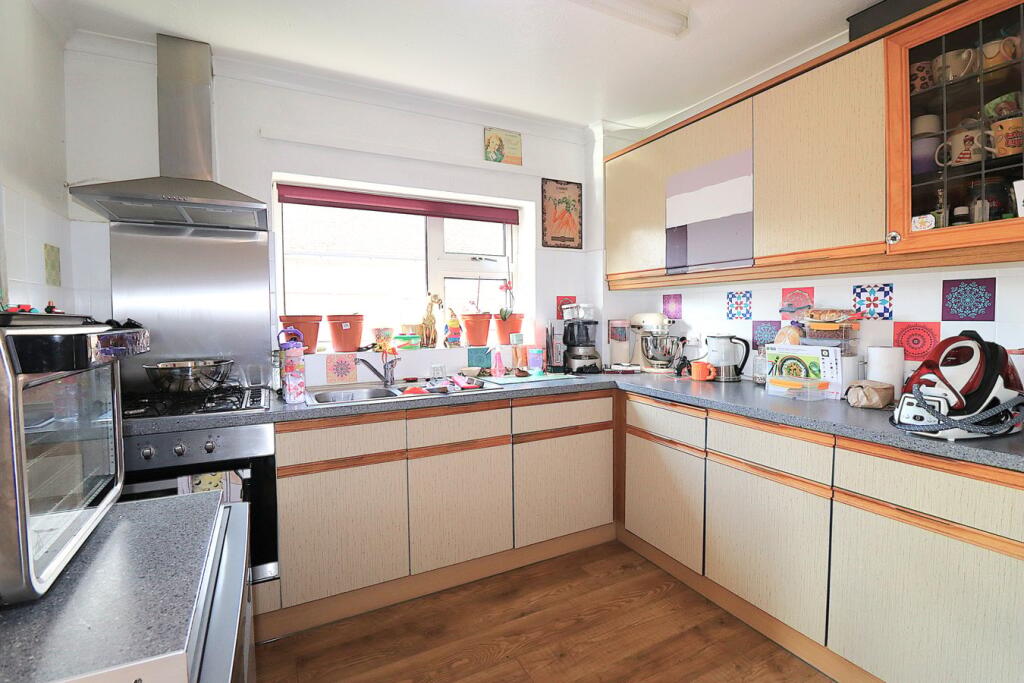 House in Surrey Heath, Surrey - More