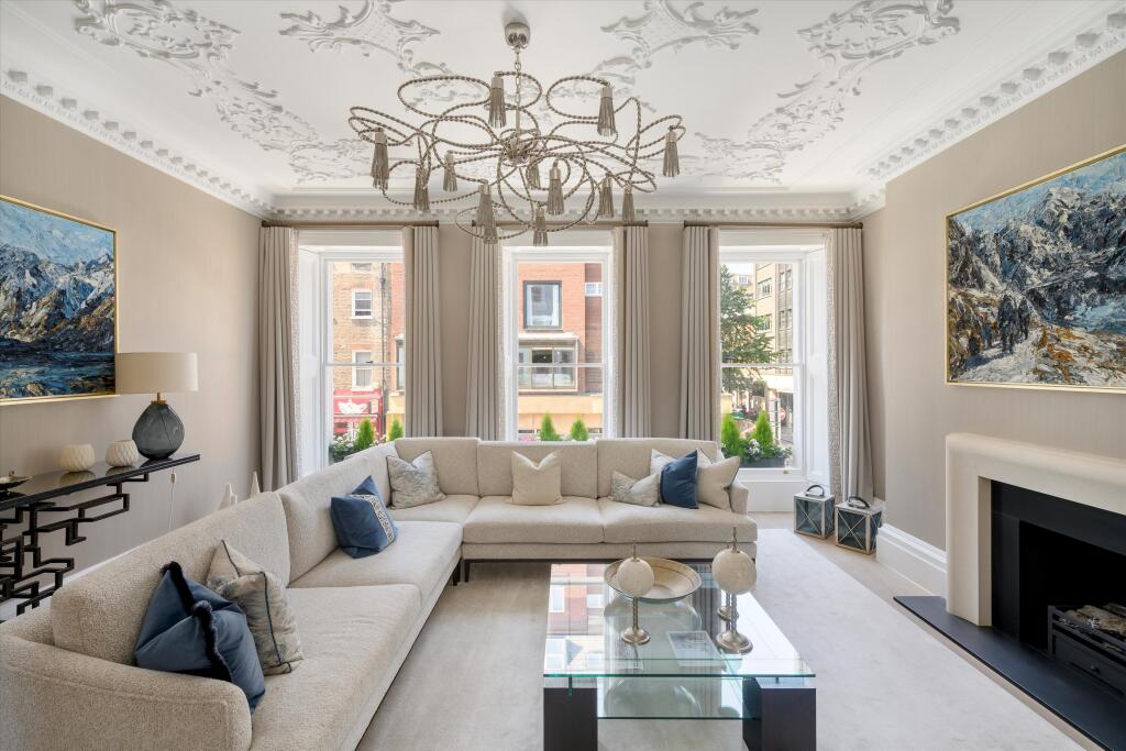 House in London, St Giles, Bloomsbury - View 2