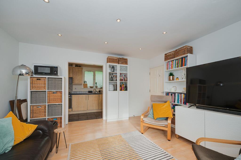 Apartment in Sheffield - View 4