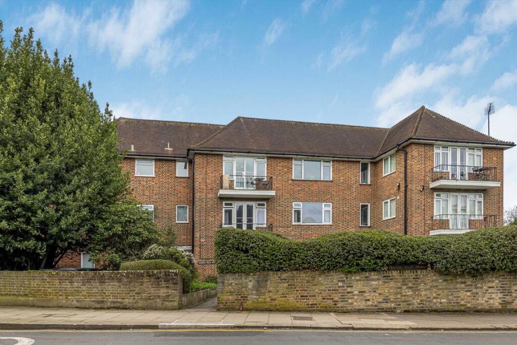 Main image of property: Queens Walk, Ealing