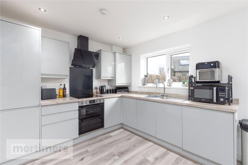 Brear Vale, Oswaldtwistle, Accrington, Lancashire, BB5 photo 2
