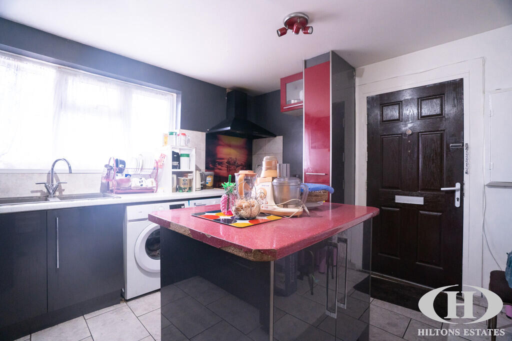 Redcroft Road, Southall photo 3