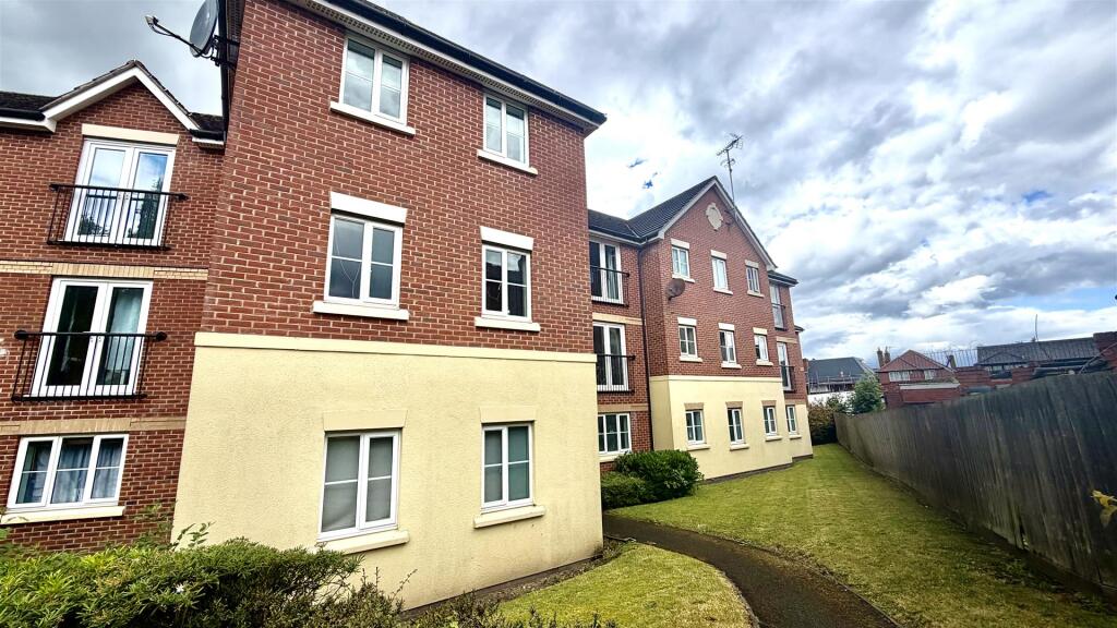 2 bedroom house for rent
