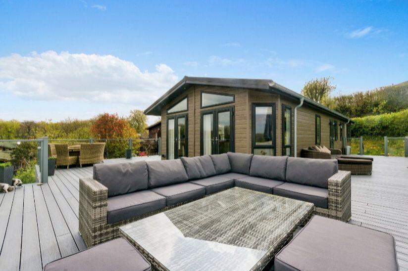 3-bed caravan on Three Bed Prestige Navigator (48x20) 2022, The Thatches Holiday Village, Modbury, Ivybridge, Devon, PL21 0SB, £299,000