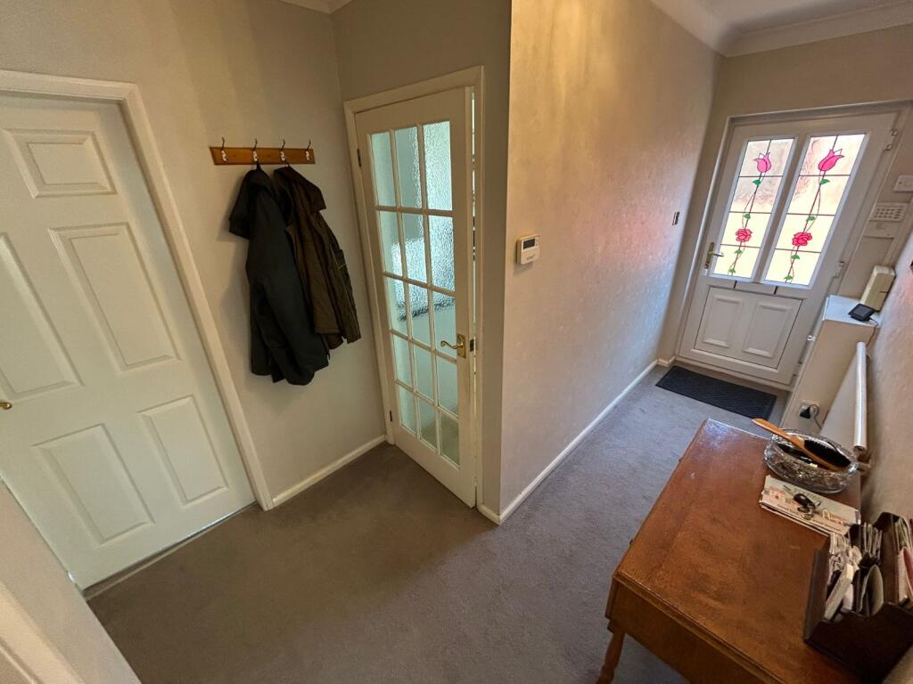 Newtown Road, Bedworth, Warwickshire, CV12 photo 3