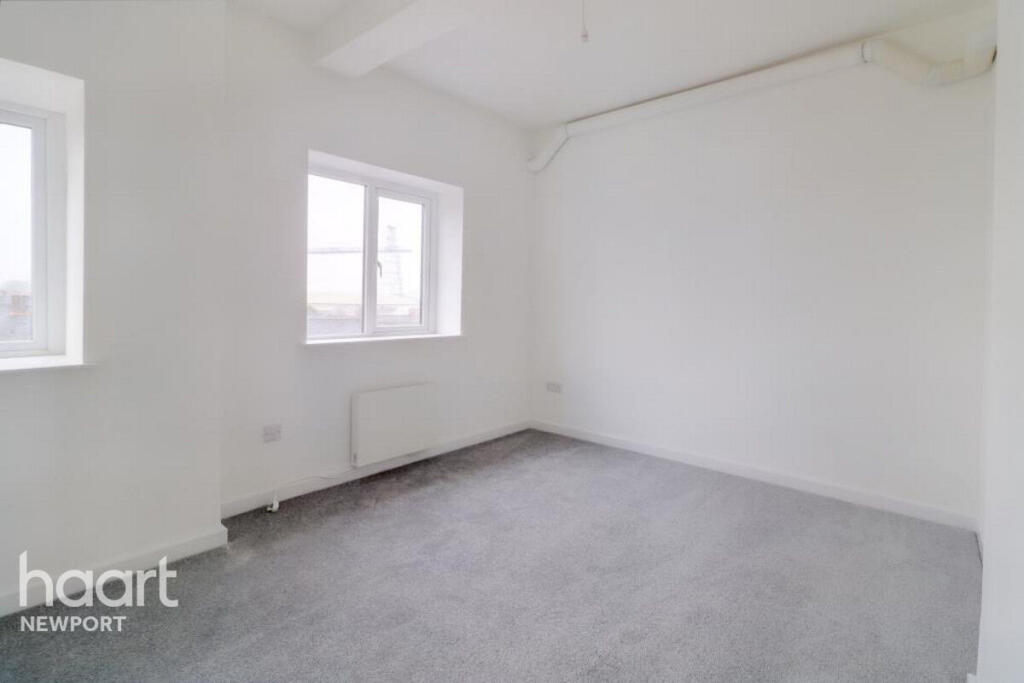 Apartment in Newport, Pillgwenlly - View 4