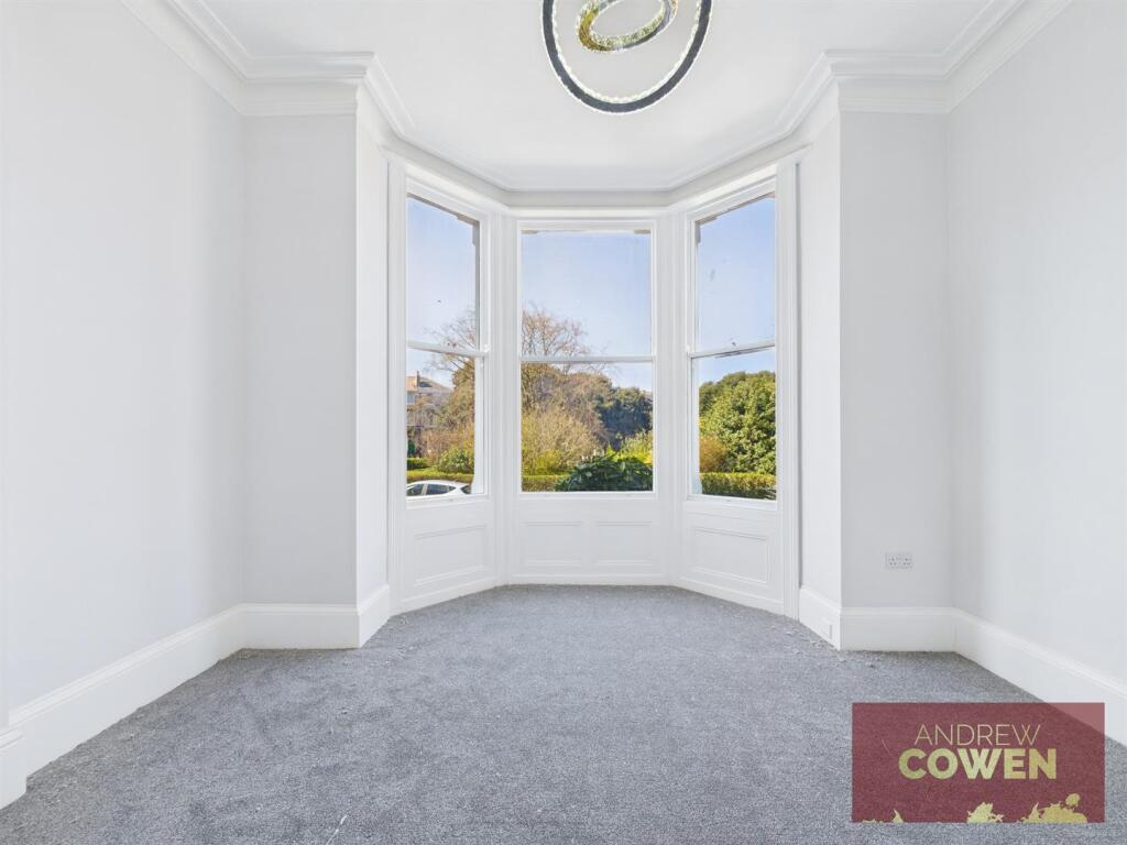 Apartment in Scarborough, North Yorkshire - View 4