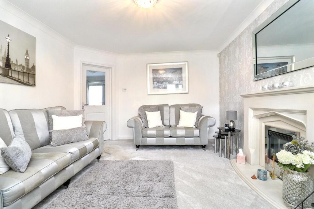 House in Stockton-on-Tees - More