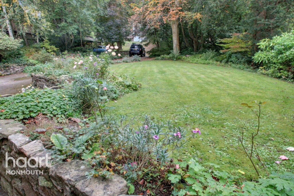 Main image of property: Mitchel Troy, Monmouth