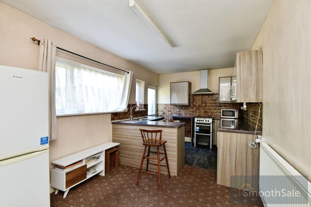 House in Stoke-on-Trent - View 5