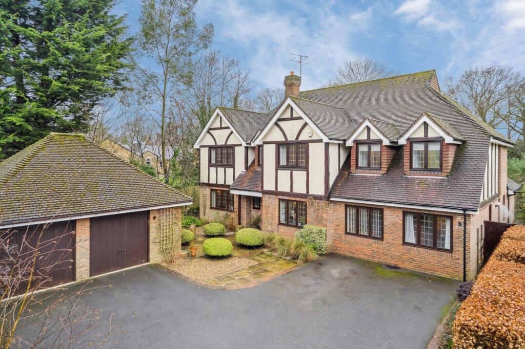 Main image of property: Maplewood Gardens, Beaconsfield, HP9
