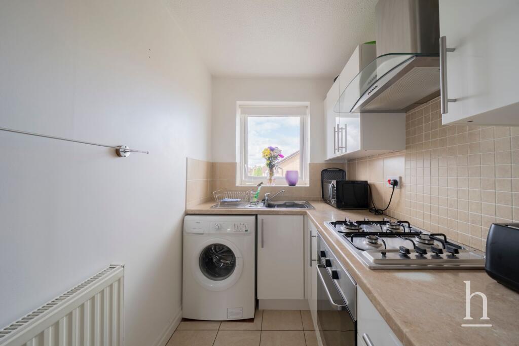 Apartment in Wirral, Liverpool City Region - View 6
