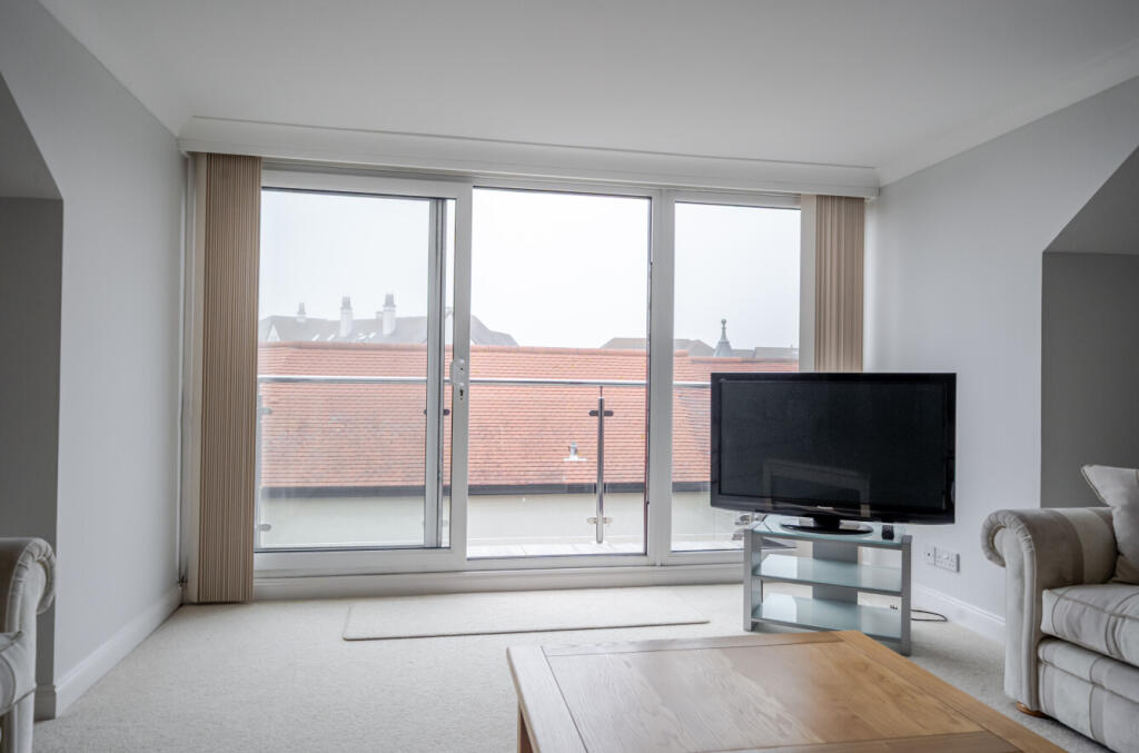 Apartment in New Forest, New Milton - More