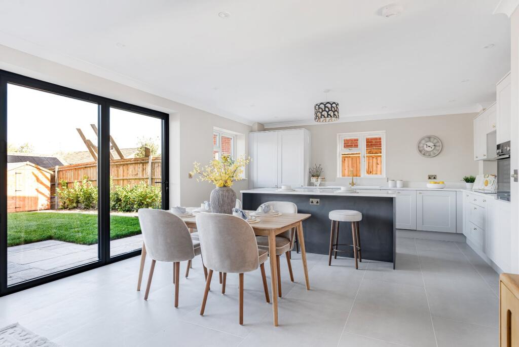 House in Winchester, New Alresford - View 2