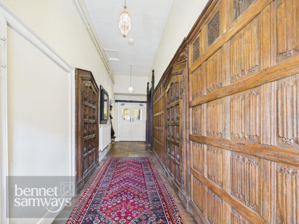 House in Derbyshire Dales, Ashbourne - More