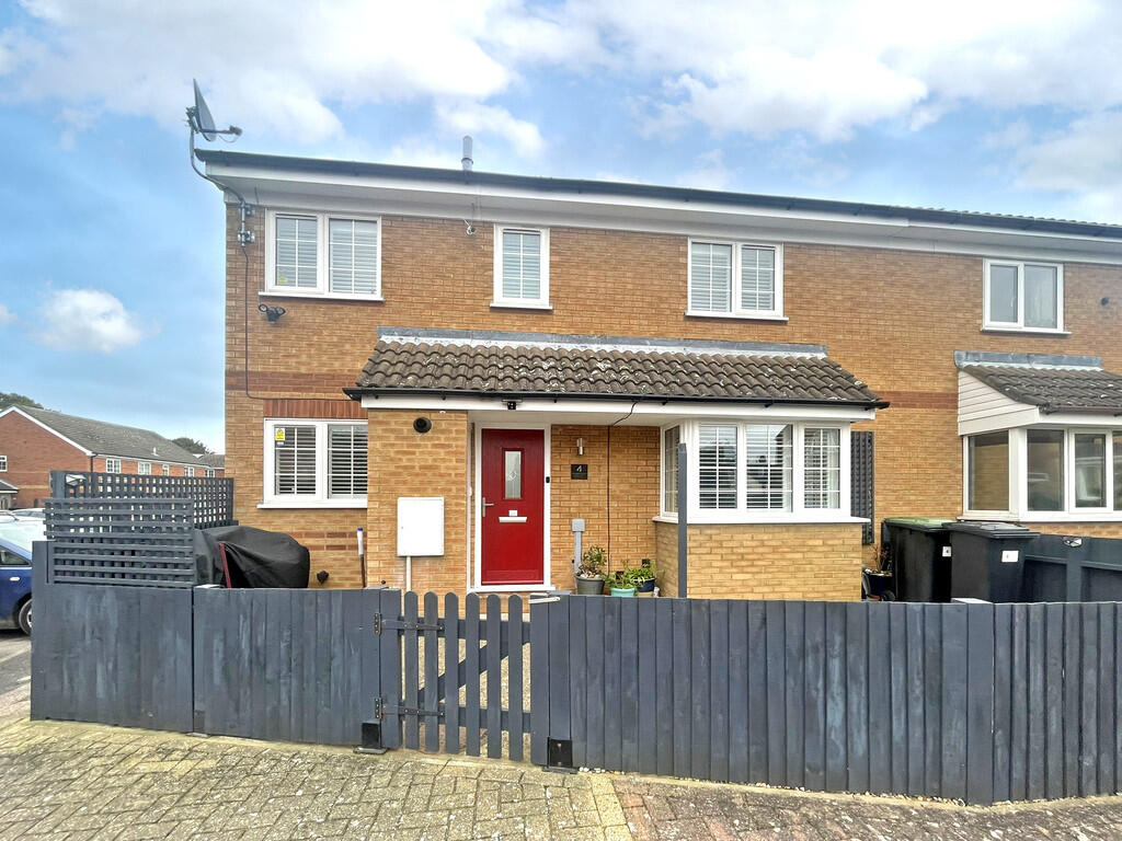2-bed house on Grosvenor Gardens, Biggleswade, £250,000
