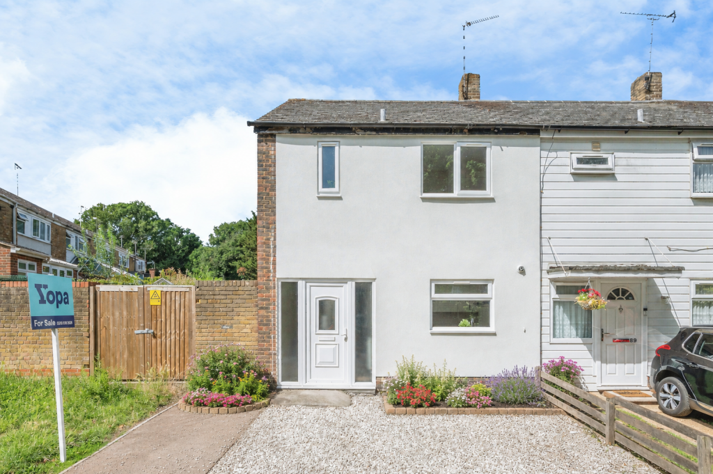 Main image of property: Great Mistley, Basildon, SS16