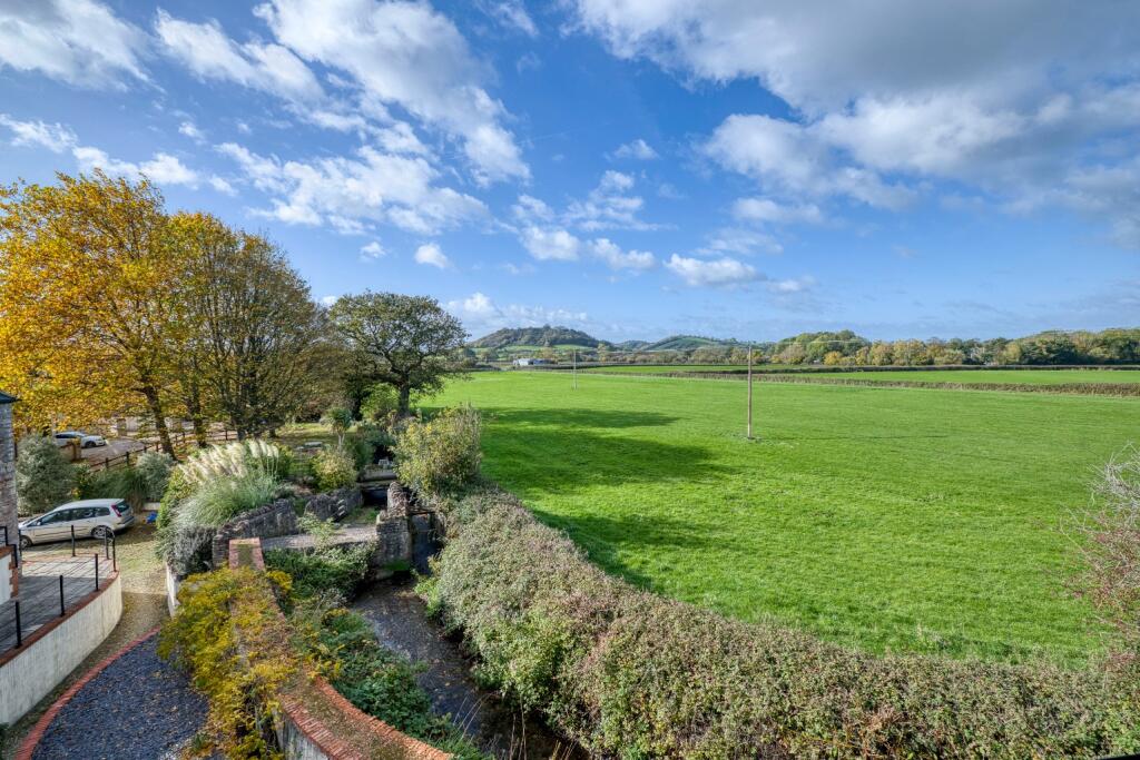 Additional image 4 of Wells