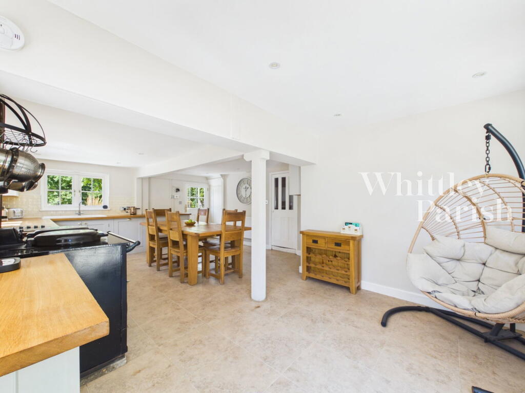 House in Ipswich - View 4