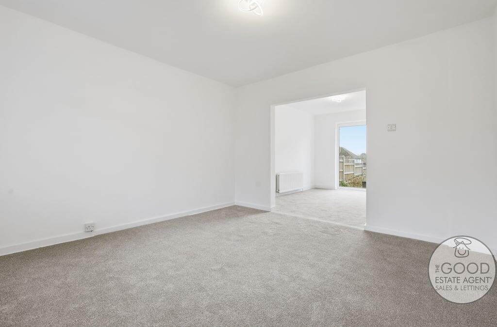 House in Ilford - More