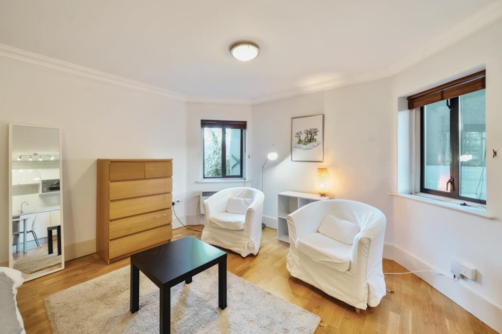 Studio apartment for rent