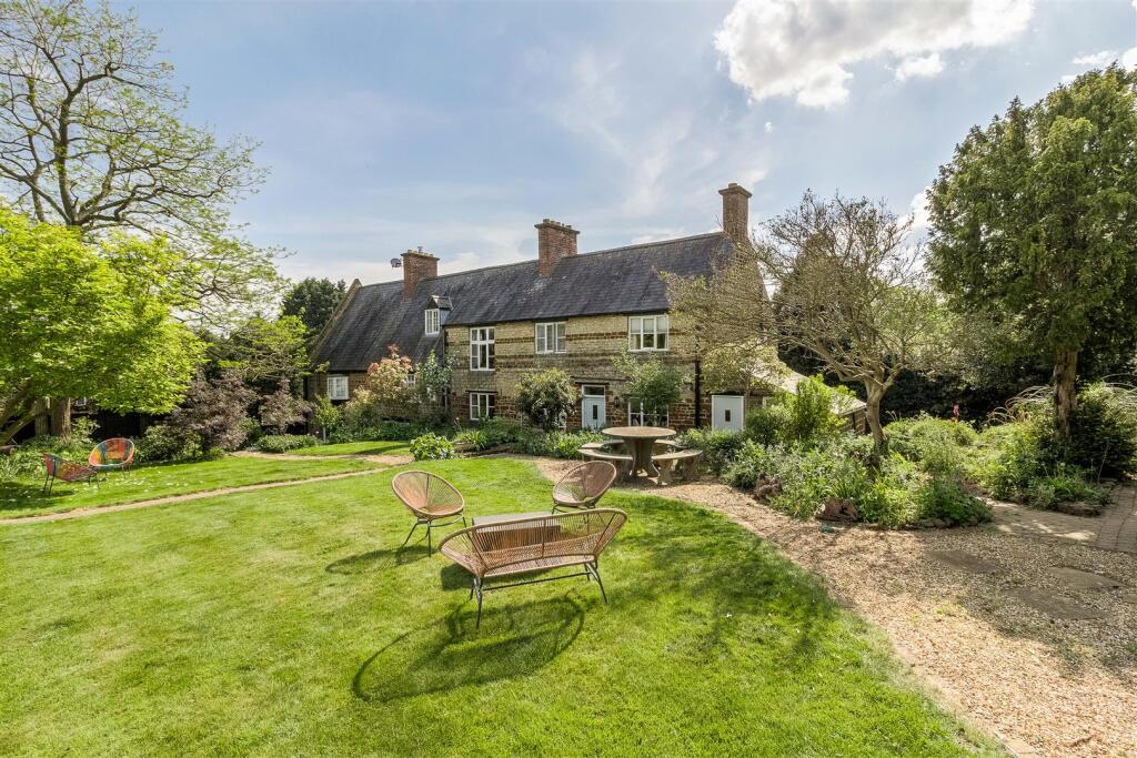 Main image of property: Church Street, Finedon