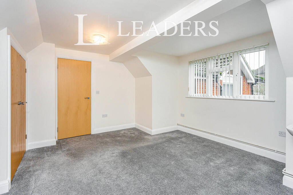 Apartment in Brighton - More