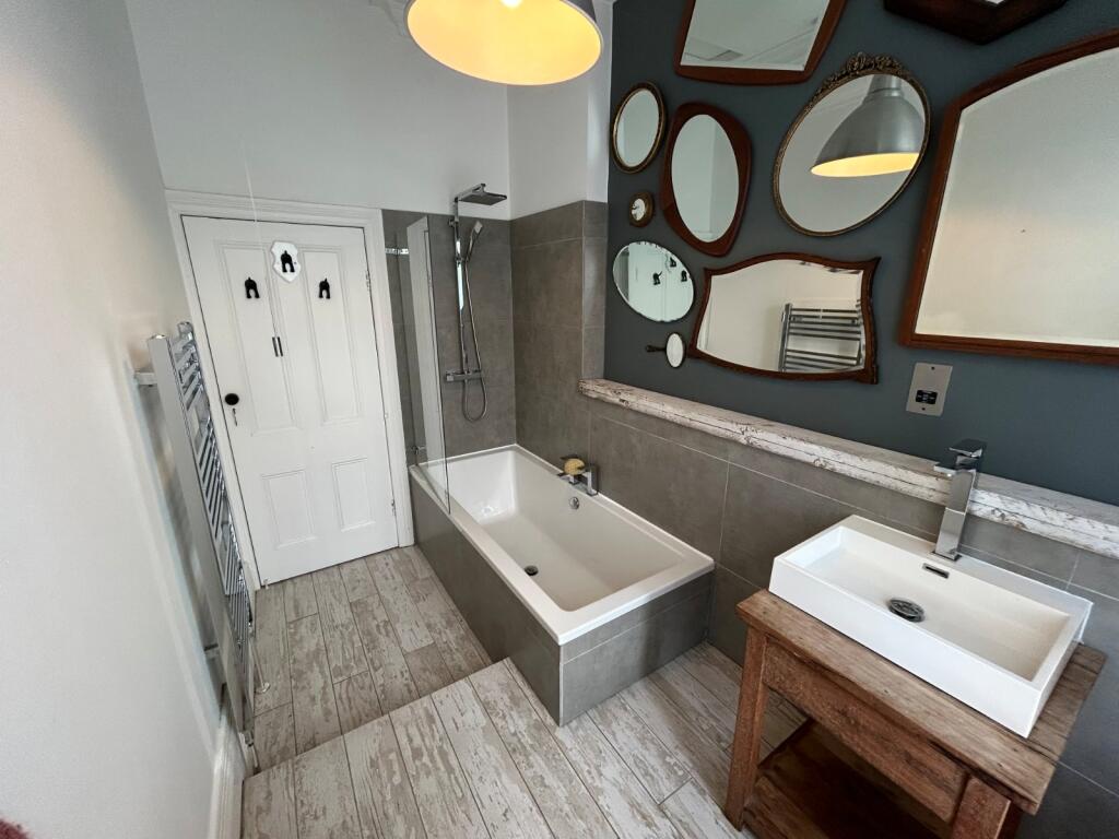 Additional image 19 of Whitcliffe Rd, Cleckheaton, BD19