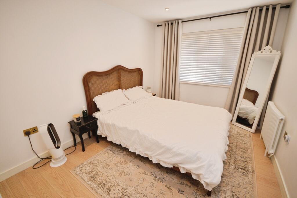 Apartment in Hoo St Werburgh, Medway - View 4