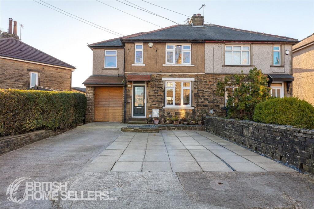 Main image of property: Vale Grove, Queensbury, Bradford, West Yorkshire, BD13