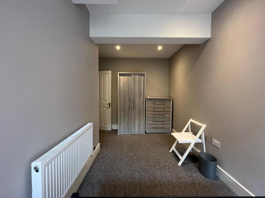 2 bedroom ground floor flat for rent