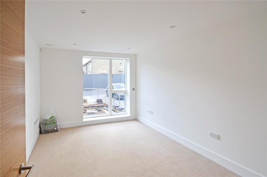 Apartment in Cambridge - More