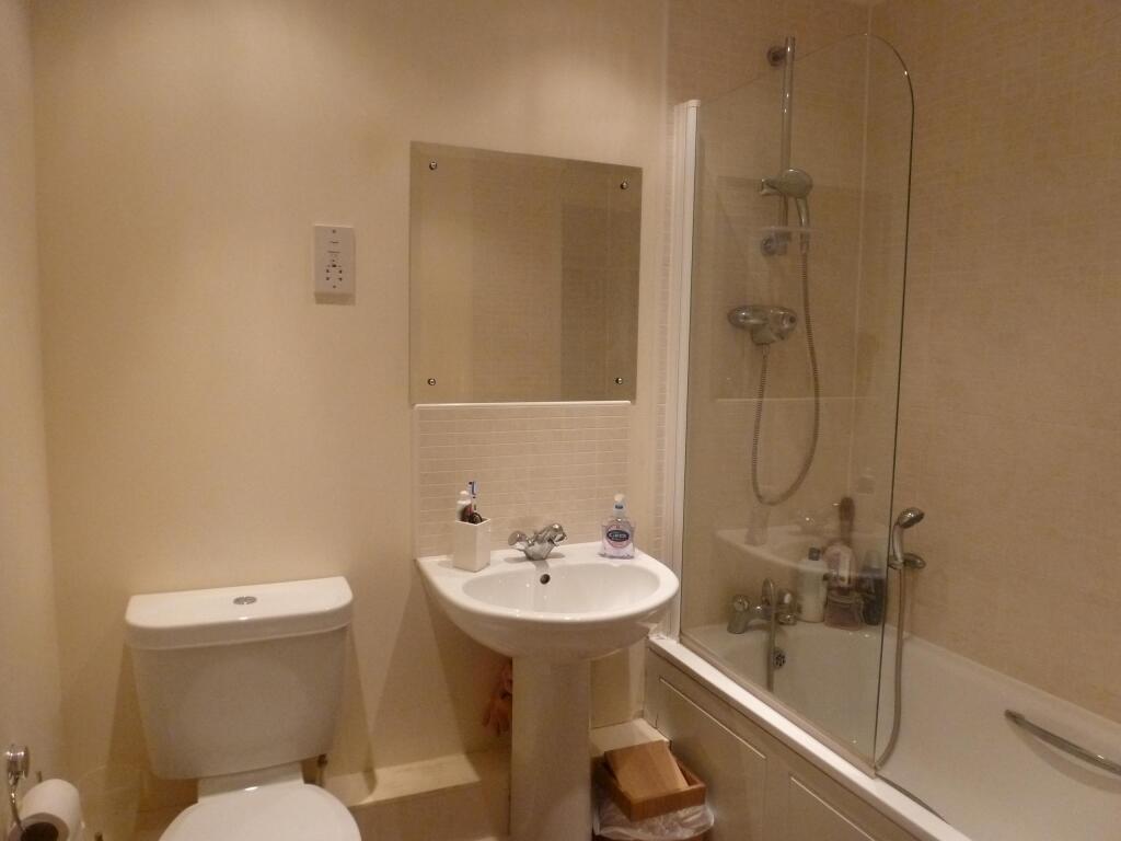 Apartment in Hemel Hempstead - View 5
