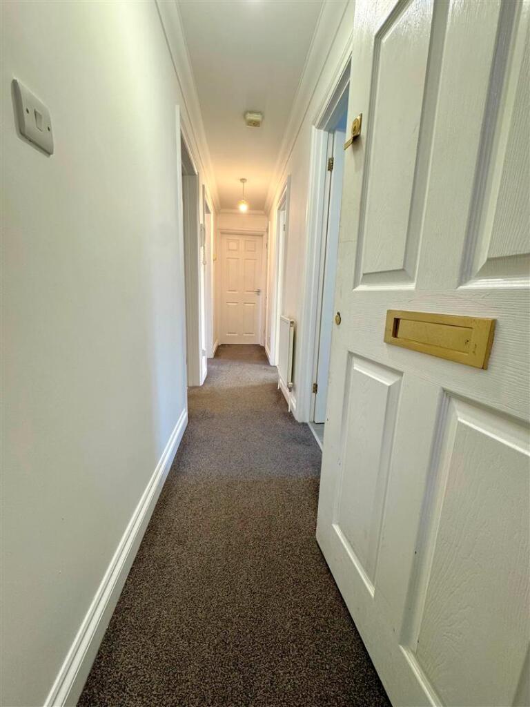 Apartment in Whiteley, Burridge - View 3
