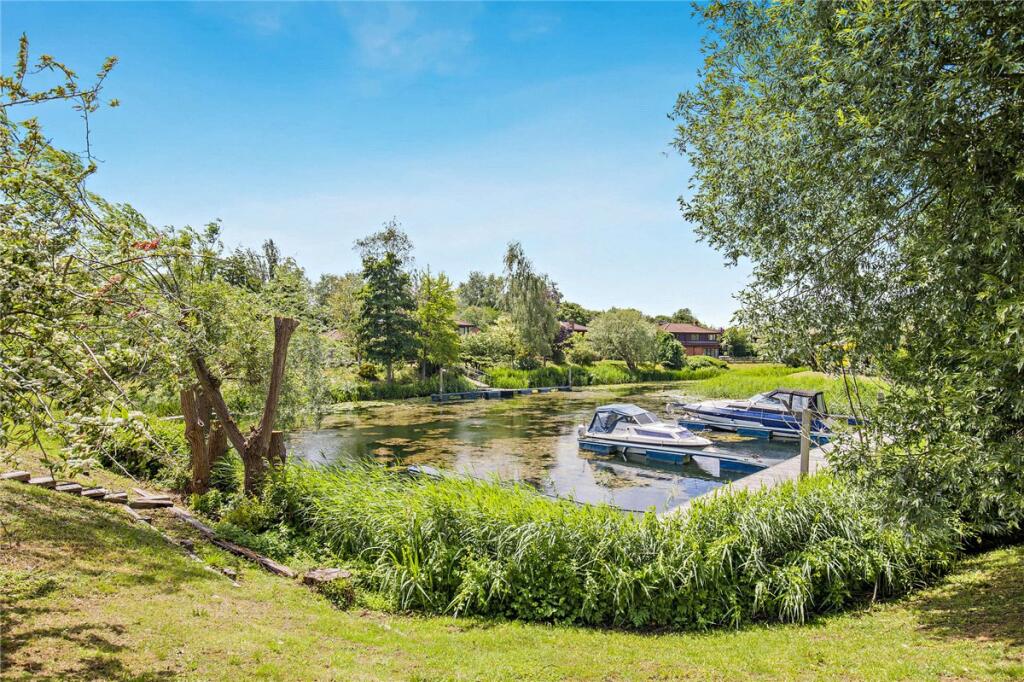 Thorpe Meadows, Peterborough, PE3 photo 2