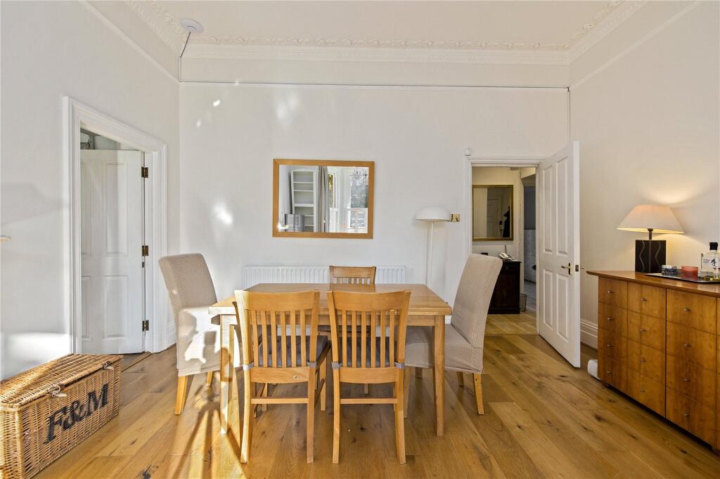 Apartment in London, North Sheen - View 5