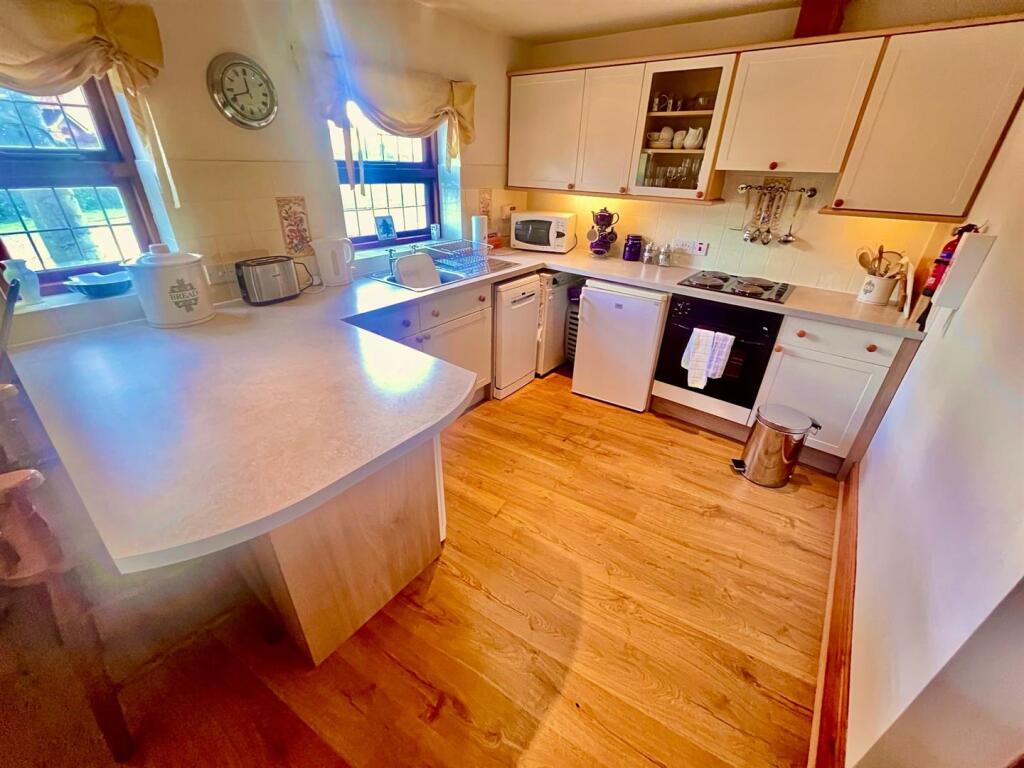 House in Lincoln - View 4