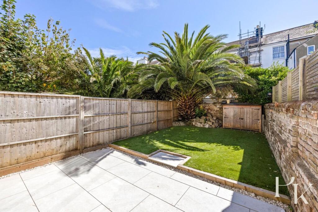 Apartment in Brighton - View 2