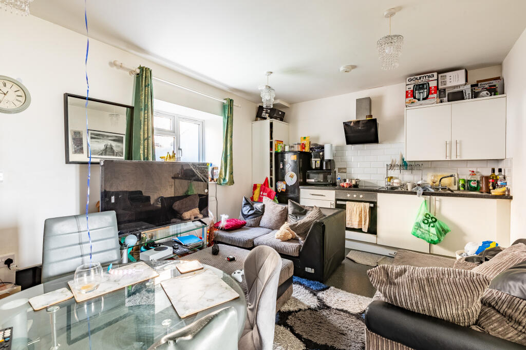 Avonmouth Road, Avonmouth, Bristol - View 4