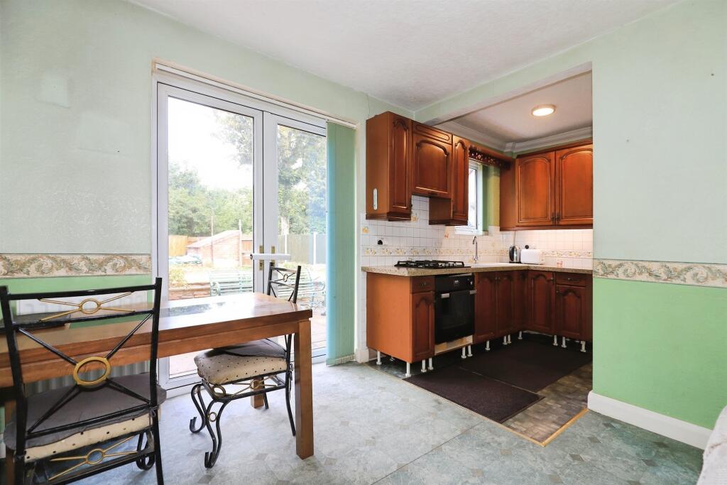 House in Wolverhampton, West Midlands - View 5