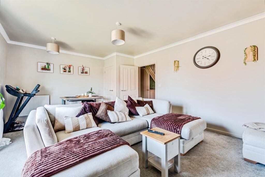 House in Faringdon, Great Faringdon - View 3