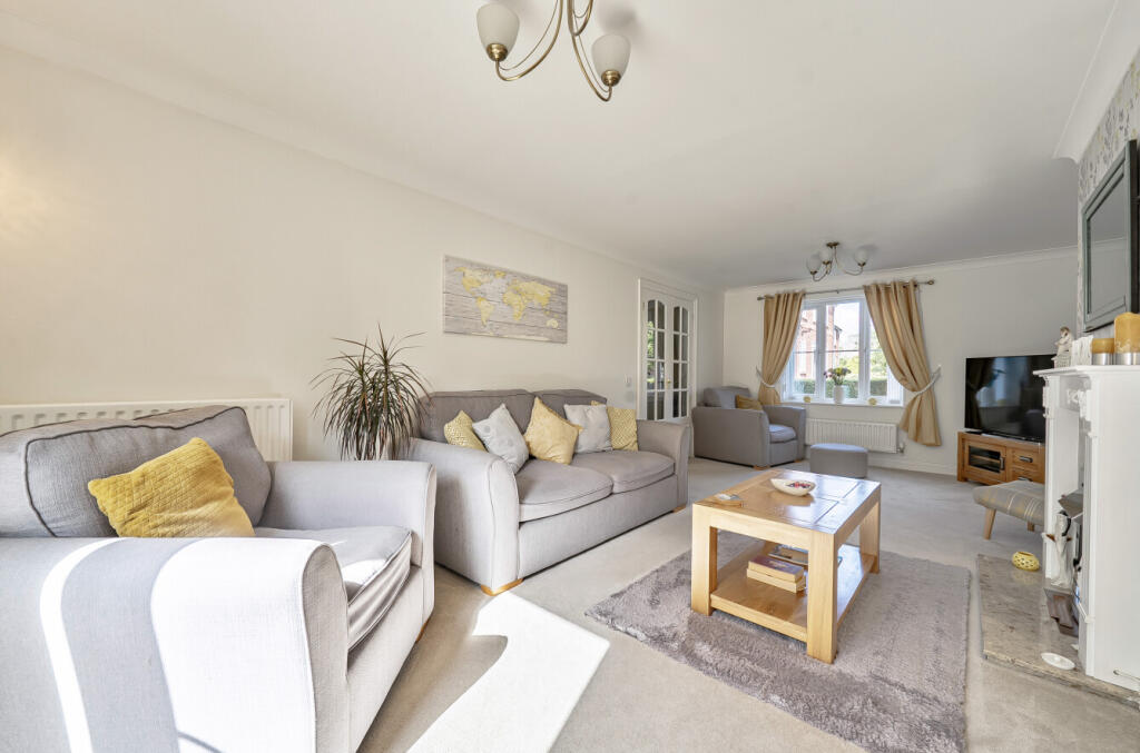 Cresswell Drive, Hilperton, Trowbridge, BA14 photo 4