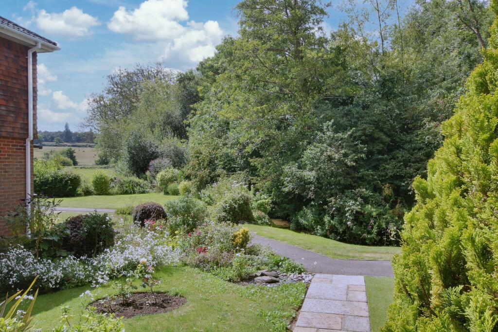 House in Test Valley, Romsey - View 2