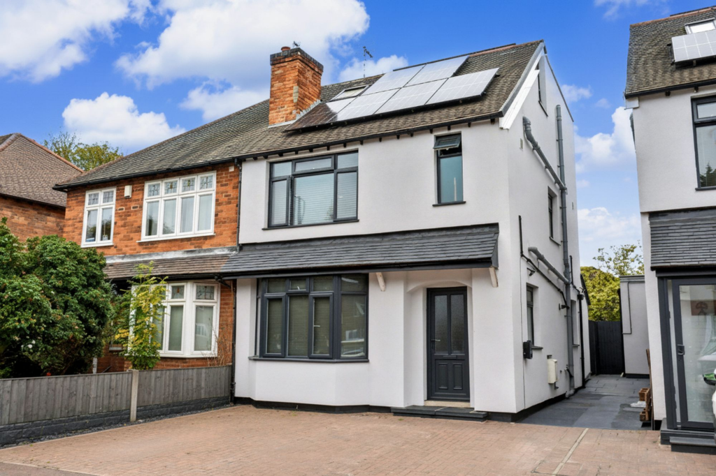 Main image of property: Lower Road, Nottingham, NG9