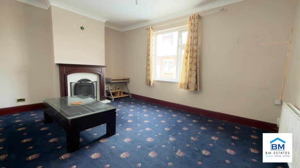 Main image of property: East Park Road, Leicester, LE5