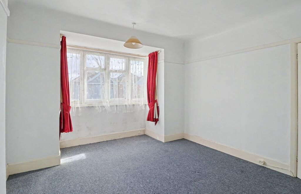 House in Christchurch, Iford, Bournemouth - View 2