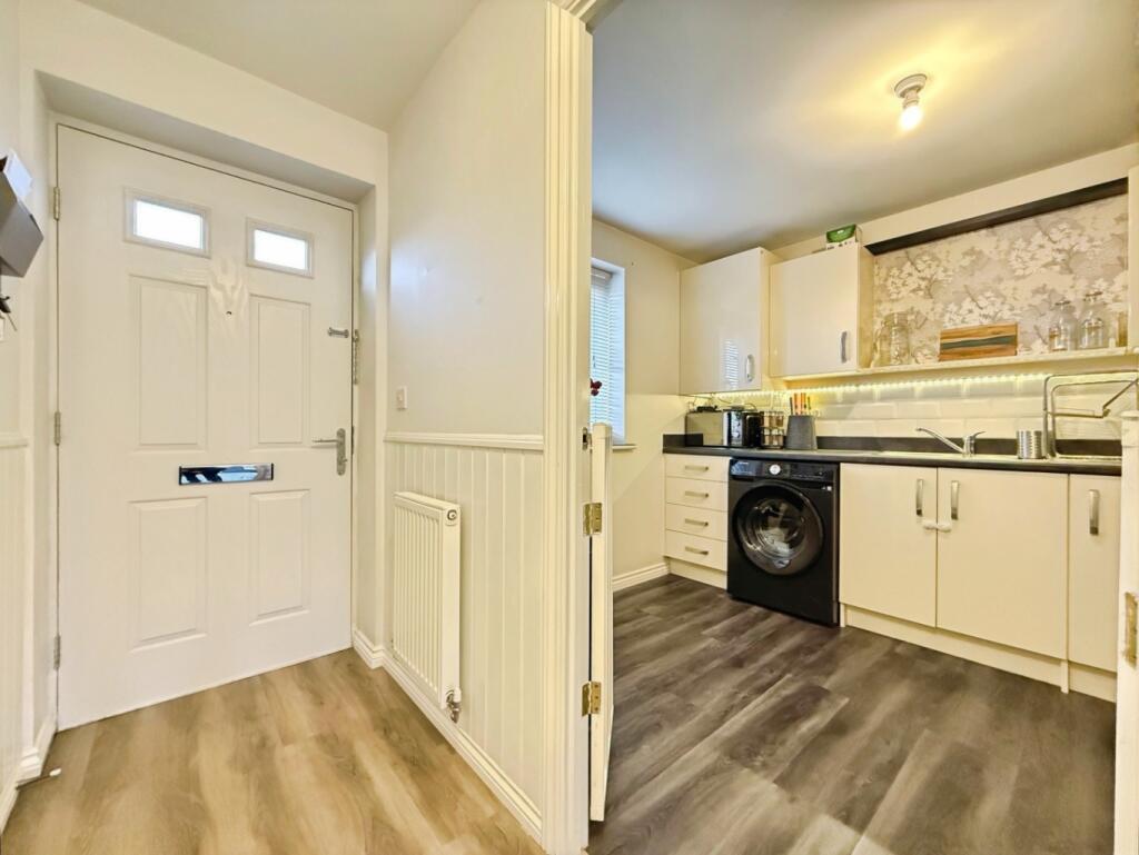 House in Llanelli - View 3