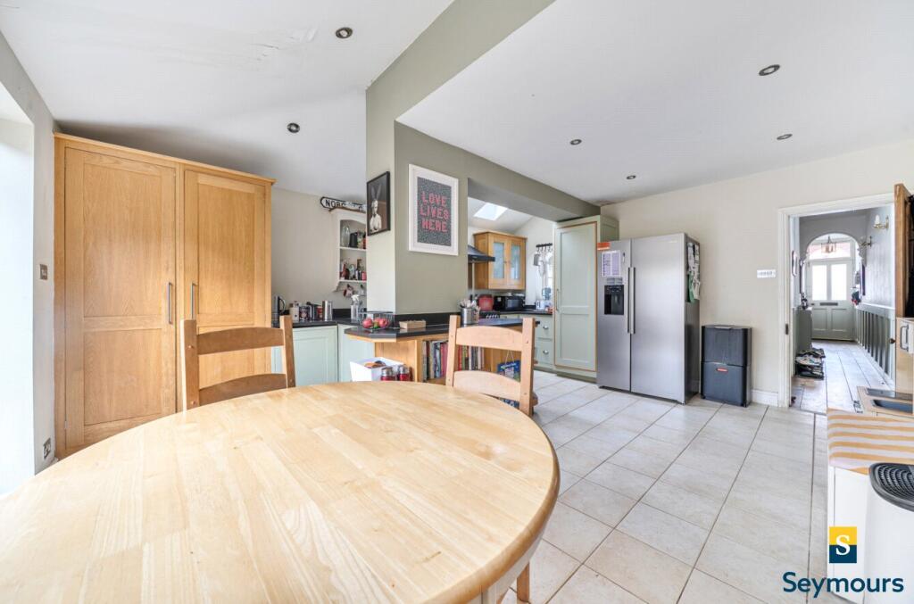 House in Guildford, Surrey - More