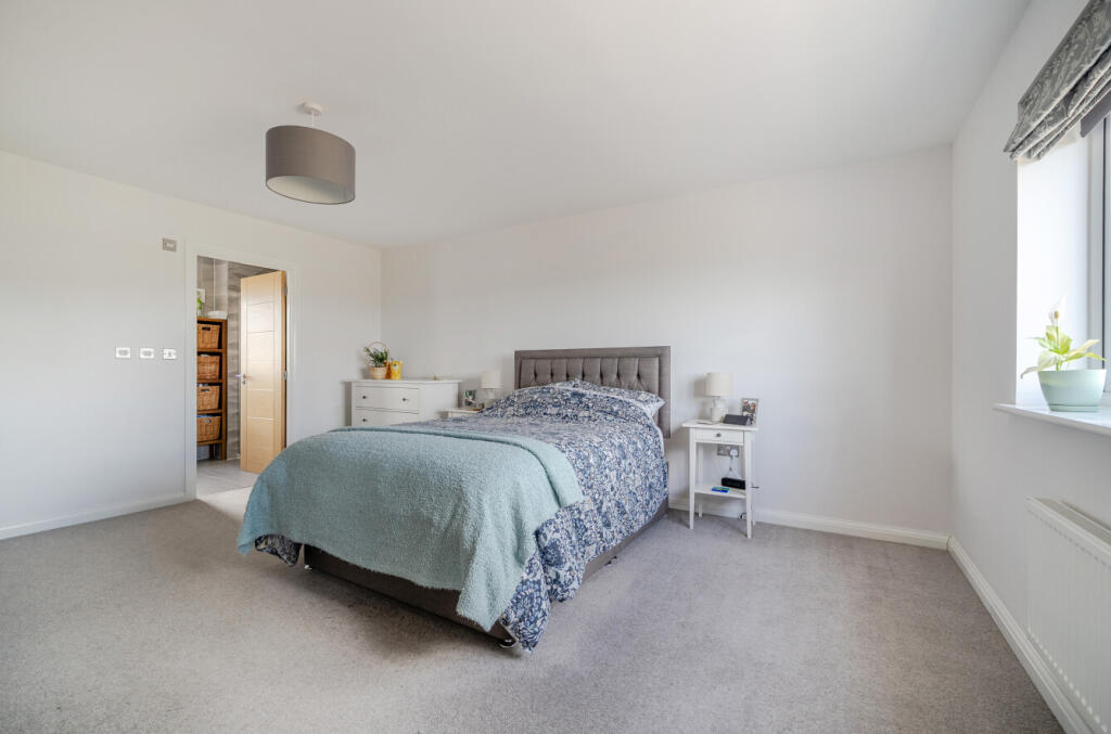 House in Teignbridge, Dawlish - More