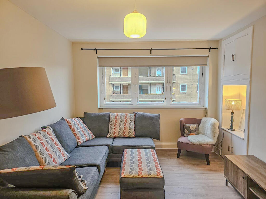 Main image of property: Thornwood Drive, Glasgow, G11 7UF